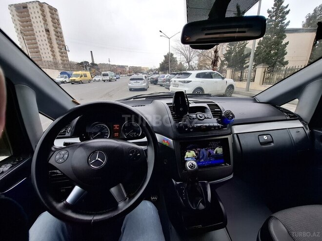 Mercedes Viano-11