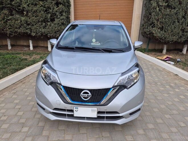 Nissan Note-1