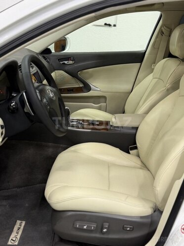 Lexus IS 350-16