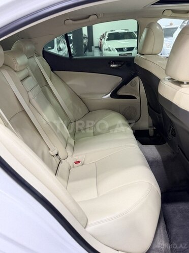 Lexus IS 350-21