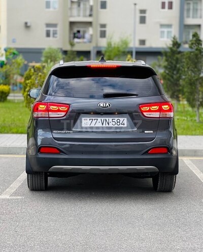 Kia Sorento-8