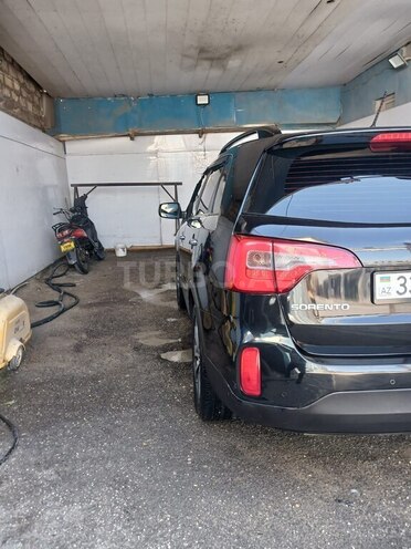 Kia Sorento-7
