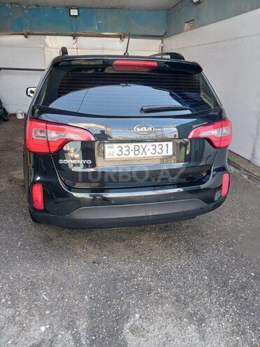 Kia Sorento-12