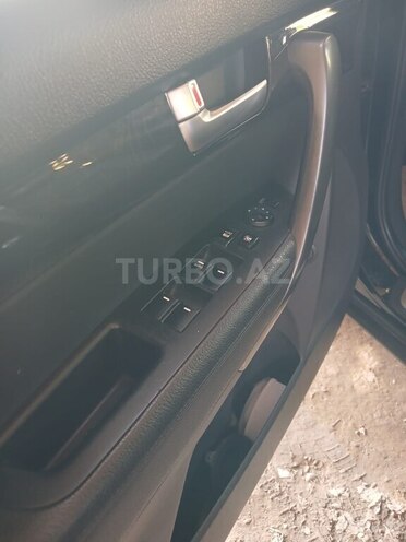 Kia Sorento-14