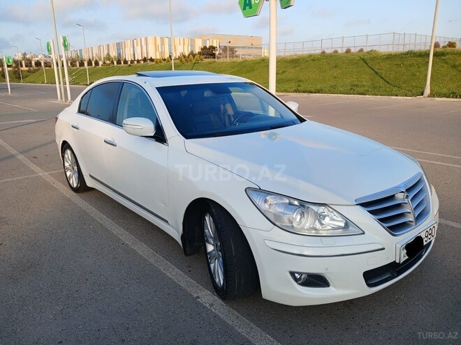 Hyundai Genesis-1