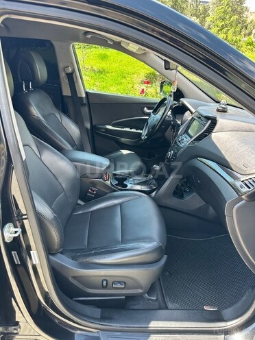 Hyundai Santa Fe-4
