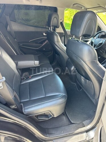 Hyundai Santa Fe-5