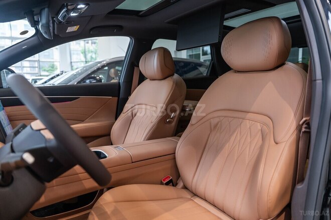 DongFeng Aeolus L8-21
