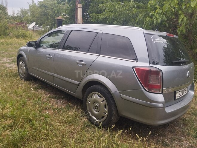 Opel Astra-10