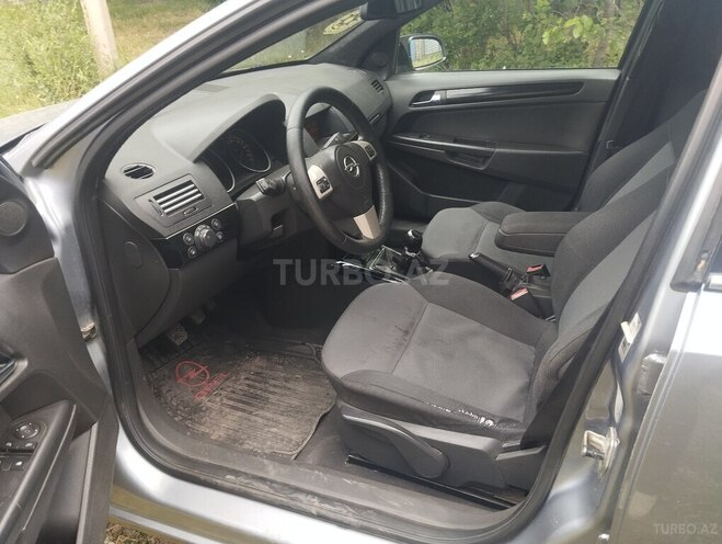 Opel Astra-14