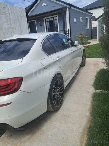 BMW 528-2