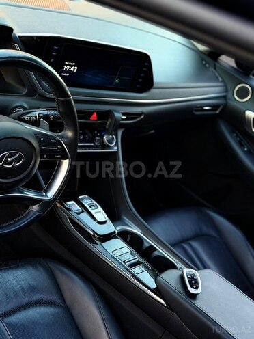 Hyundai Sonata-21