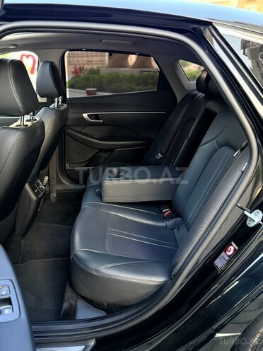 Hyundai Sonata-17