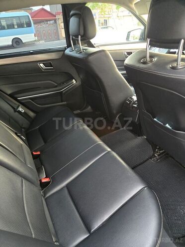 Mercedes E 220-7