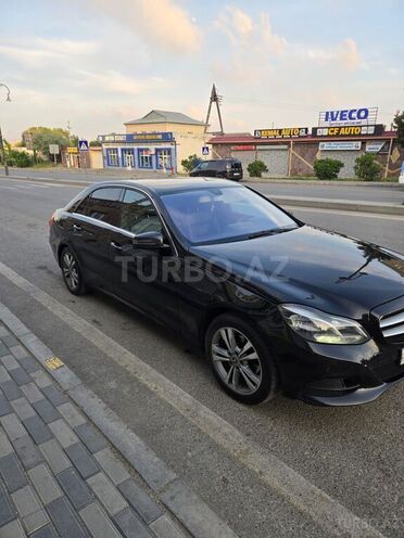 Mercedes E 220-4