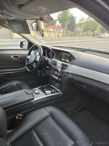 Mercedes E 220-8