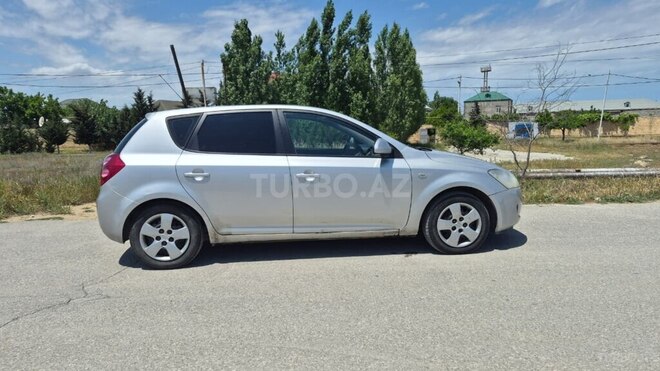 Kia Ceed-4