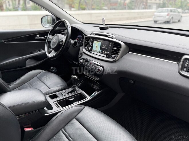 Kia Sorento-10