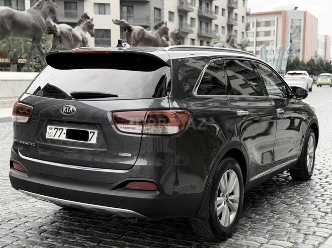 Kia Sorento-6
