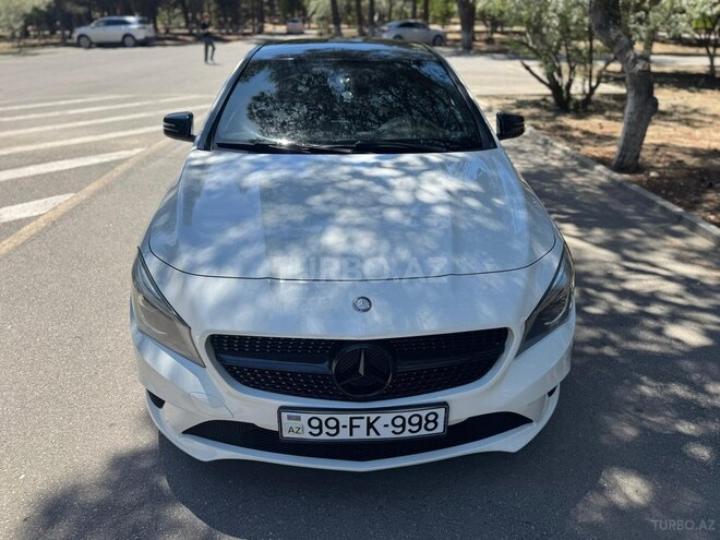 Mercedes CLA 250-1