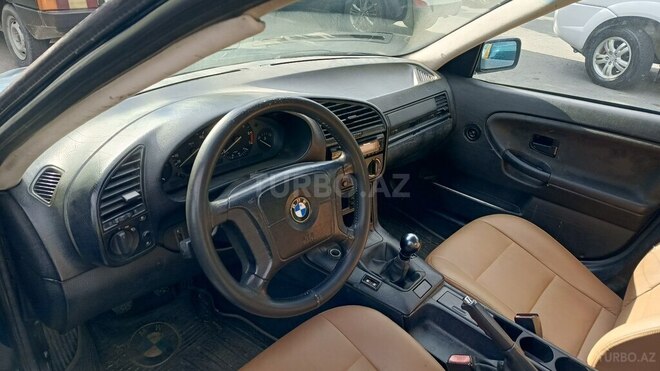 BMW 316-7
