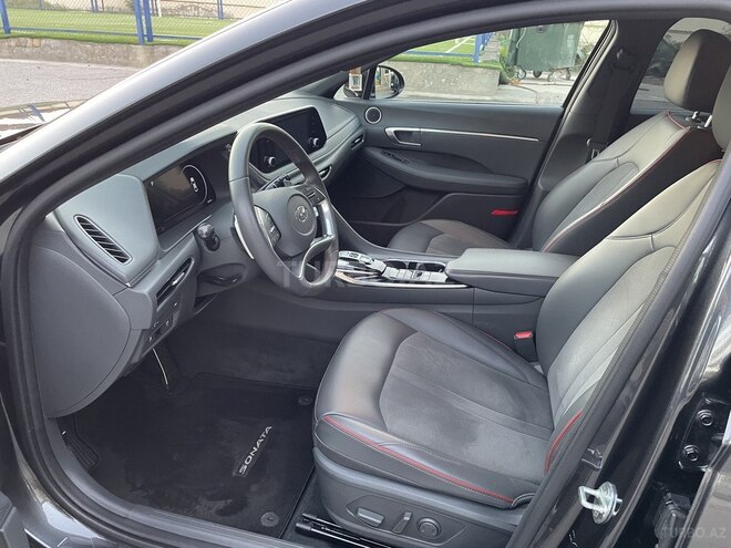 Hyundai Sonata-6