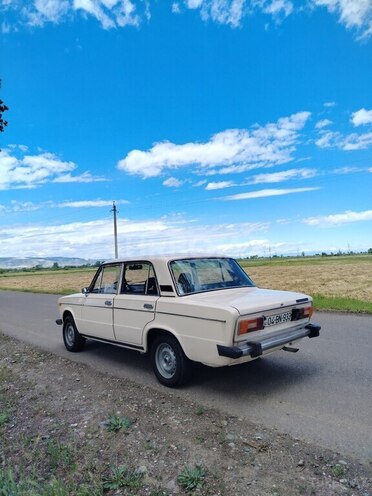LADA (VAZ) 2106-7