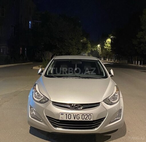 Hyundai Elantra-1