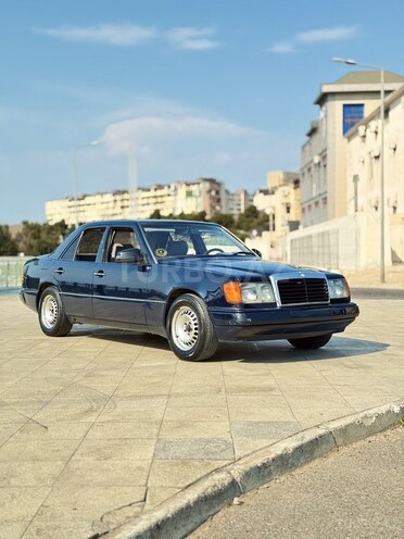 Mercedes 200 D-15