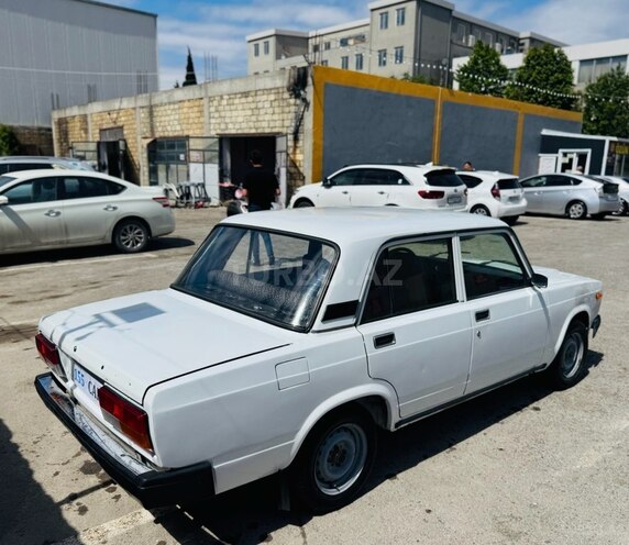 LADA (VAZ) 2107-4