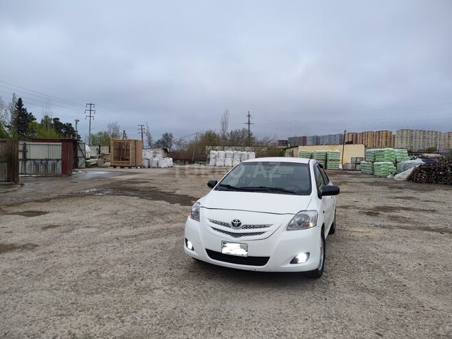 Toyota Yaris-5