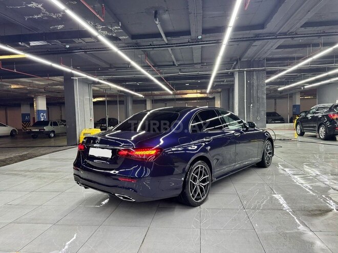Mercedes E 300 e 4MATIC-4