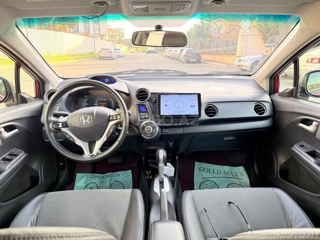 Honda Insight-3