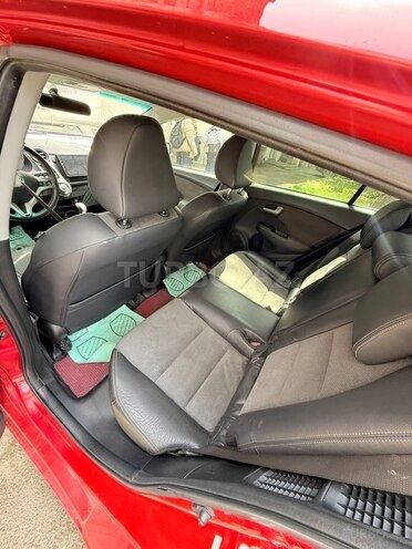Honda Insight-12
