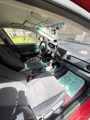 Honda Insight-11