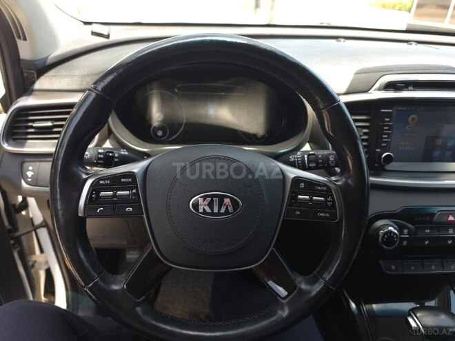 Kia Sorento-14