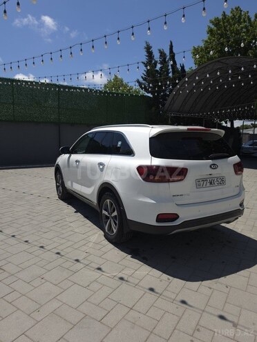 Kia Sorento-7