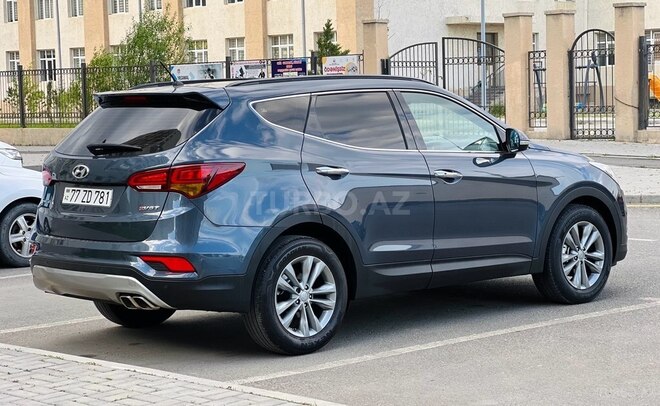 Hyundai Santa Fe-10