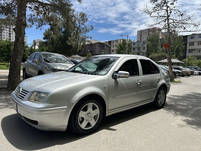 Volkswagen Jetta-5