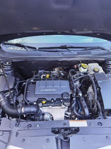 Chevrolet Cruze-2