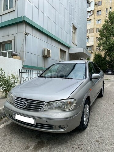 Nissan Sunny-2