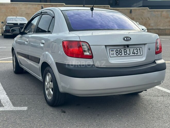 Kia Pride-5