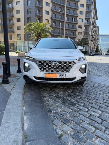 Hyundai Santa Fe-1