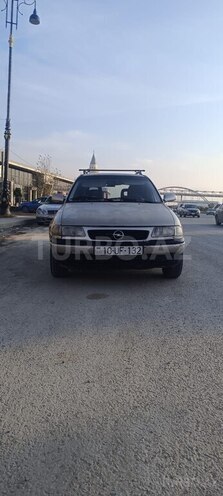 Opel Astra-1