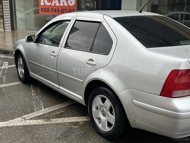 Volkswagen Jetta-8