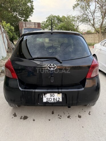 Toyota Vitz-2