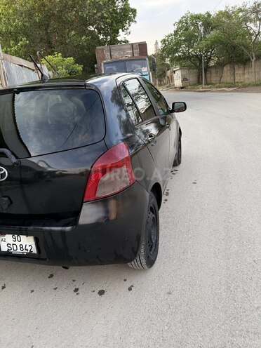Toyota Vitz-7