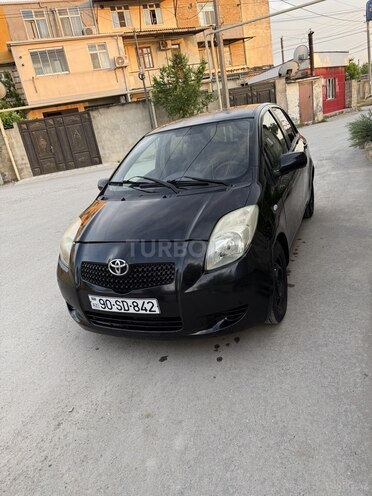 Toyota Vitz-4