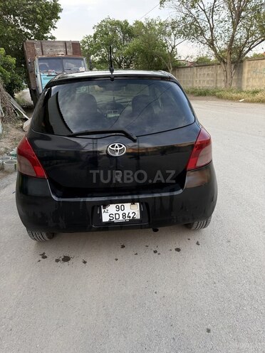 Toyota Vitz-8