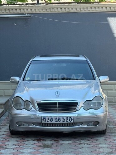 Mercedes C 200-1